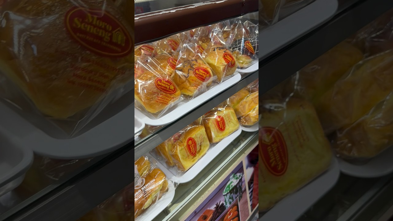 Rotinya buttery banget pakai wijsman. Bikin kalap beli. #kulinermuntilan