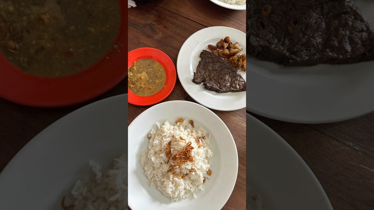 POV: Kamu nemu nasi uduk Betawi asli yang sambal kacang dapet nilai sepuluh! #kulinerjakarta